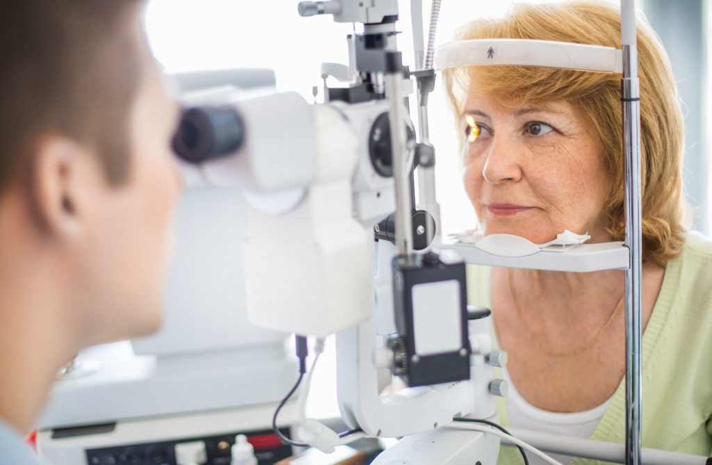 4 Healthy Eyesight Tips & Tricks You Need to Know